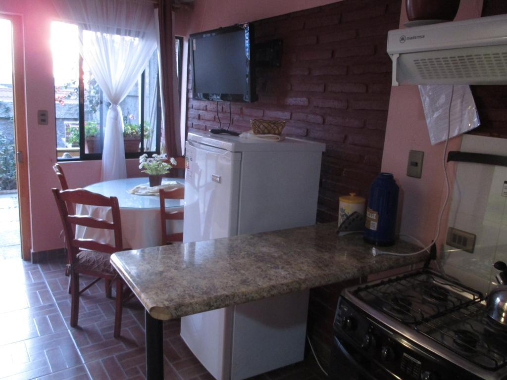 אל קיסקו Hostal Julia מראה חיצוני תמונה
